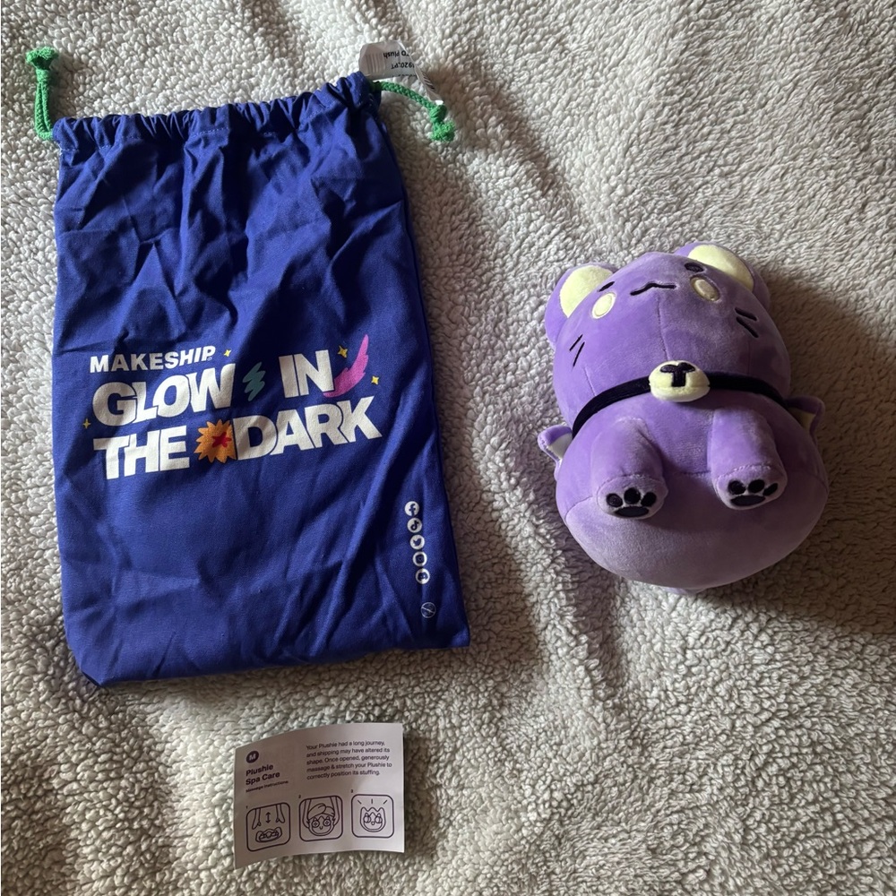 NEW WITH BAG Batkitty GITD Makeship Plush Stef Scribbles 233 RARE NWT